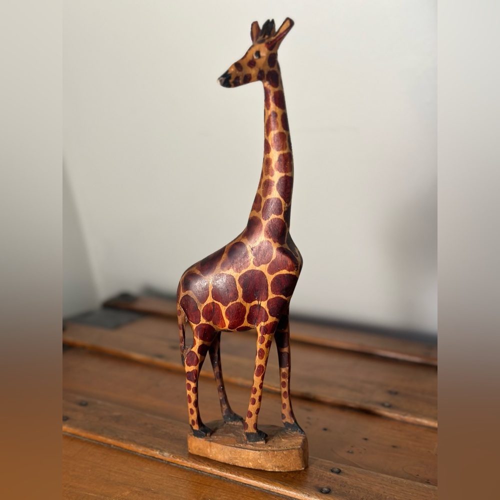 ✨Vintage Hand Carved Wood African Giraffe✨
